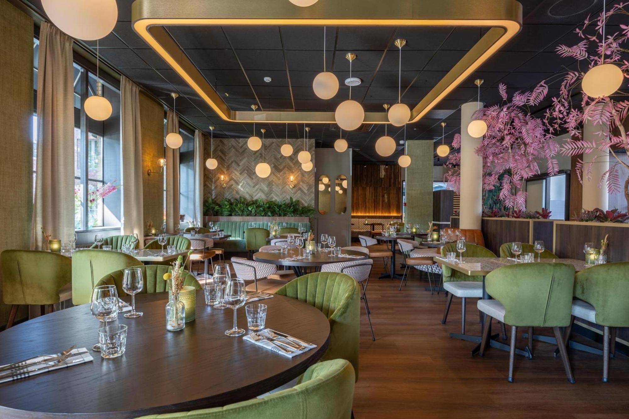 Leonardo Hotel Breda City Center Kültér fotó